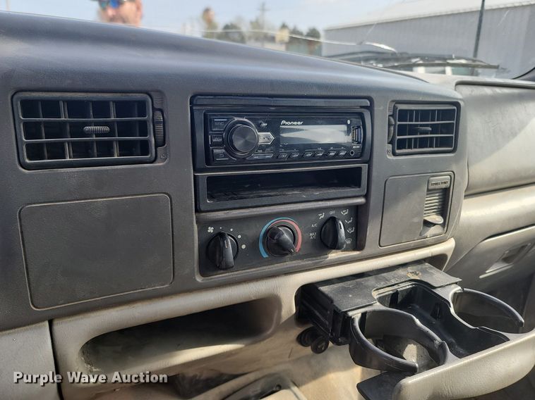 image for item MB9926 1999 Ford F550  SuperCab utility / service truck