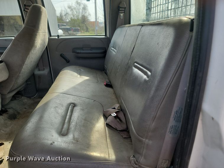 image for item MB9926 1999 Ford F550  SuperCab utility / service truck