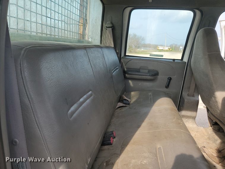 image for item MB9926 1999 Ford F550  SuperCab utility / service truck