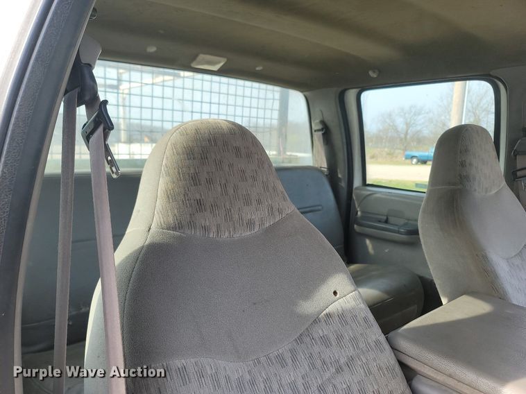 image for item MB9926 1999 Ford F550  SuperCab utility / service truck