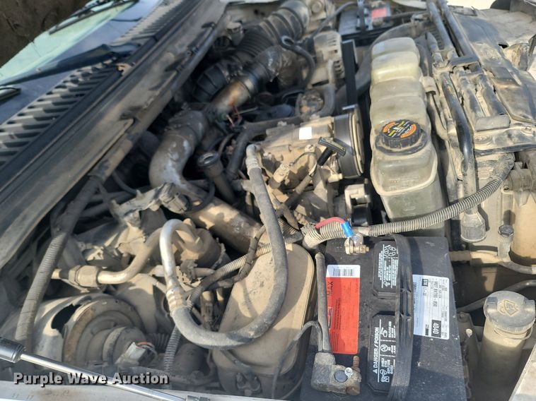 image for item MB9926 1999 Ford F550  SuperCab utility / service truck