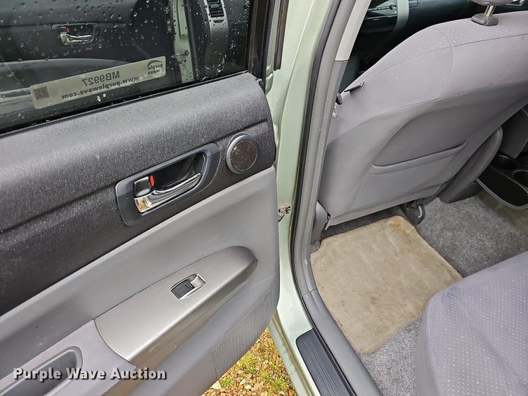 image for item MB9927 2006 Toyota Prius