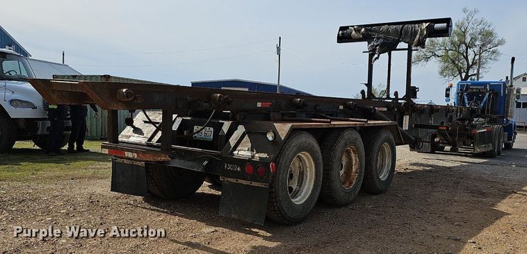 image for item MB9940 1994 Clement DBROT4820W  roll-off container trailer