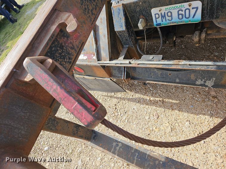 image for item MB9940 1994 Clement DBROT4820W  roll-off container trailer