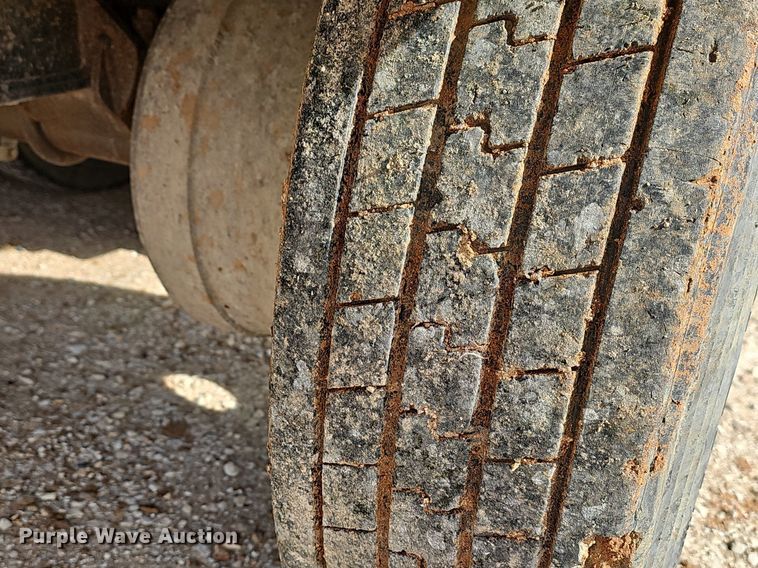 image for item MB9940 1994 Clement DBROT4820W  roll-off container trailer