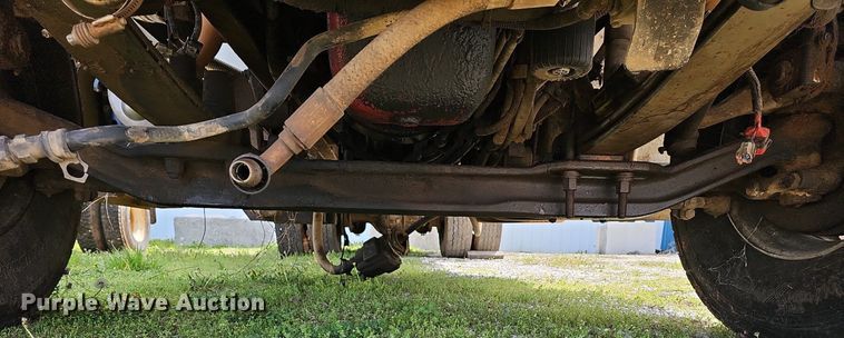 image for item MB9943 2015 Freightliner Business Class M2  refuse truck