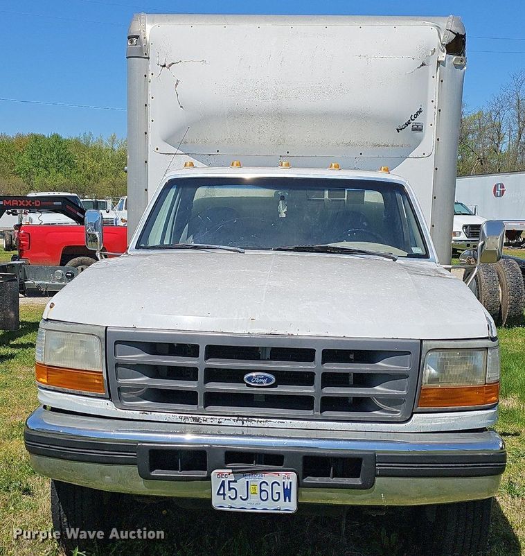 image for item MB9974 1997 Ford F450 Super Duty  box truck