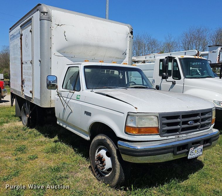 image for item MB9974 1997 Ford F450 Super Duty  box truck