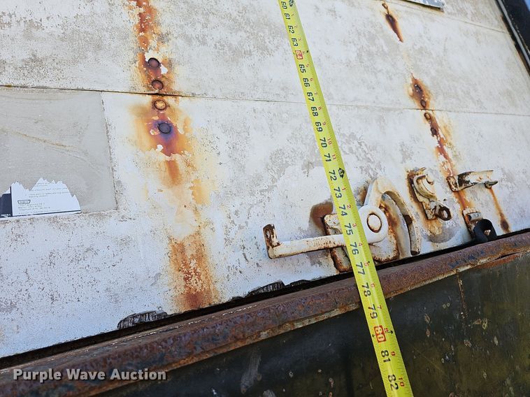 image for item MB9974 1997 Ford F450 Super Duty  box truck