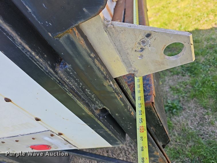 image for item MB9974 1997 Ford F450 Super Duty  box truck