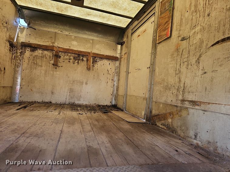 image for item MB9974 1997 Ford F450 Super Duty  box truck