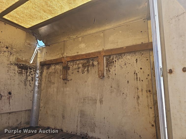 image for item MB9974 1997 Ford F450 Super Duty  box truck