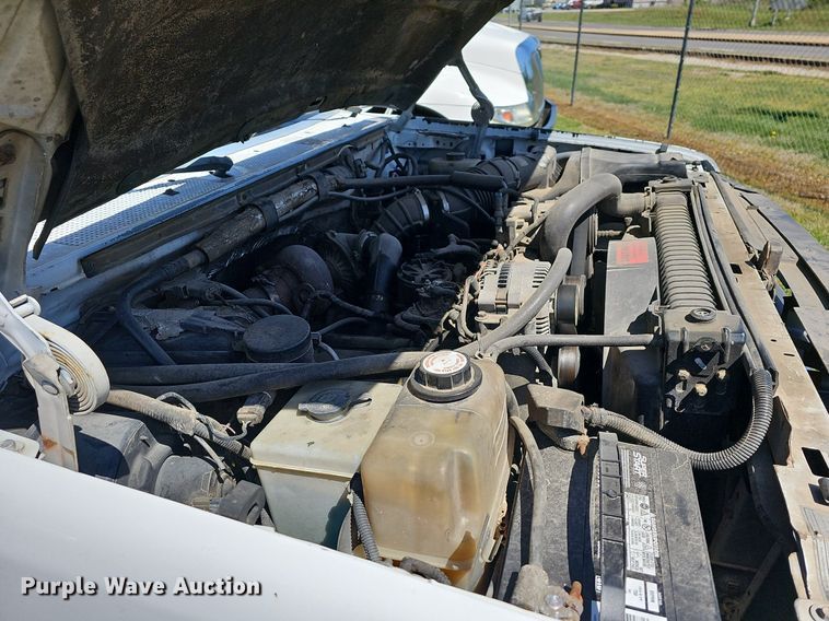 image for item MB9974 1997 Ford F450 Super Duty  box truck