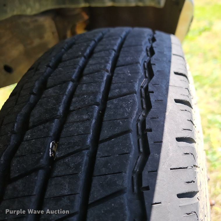 image for item MB9974 1997 Ford F450 Super Duty  box truck