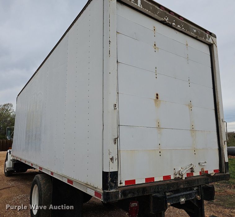 image for item MB9980 2004 Freightliner FL70  box truck