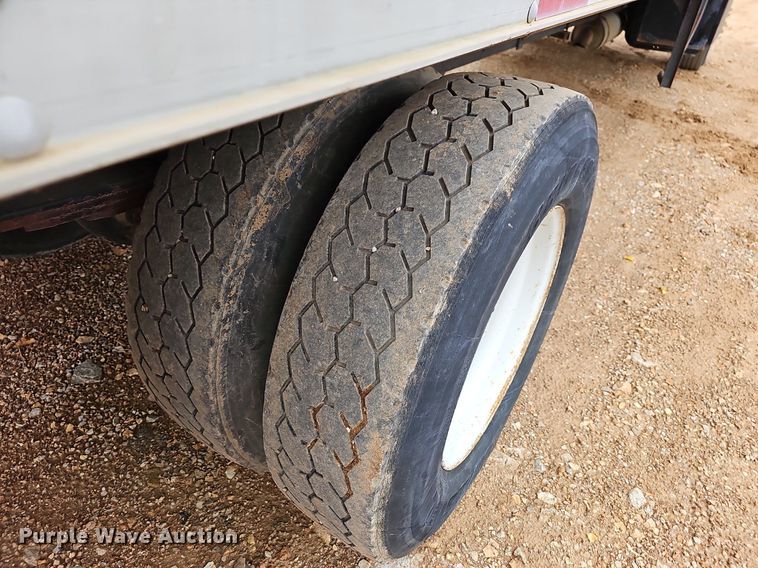 image for item MB9980 2004 Freightliner FL70  box truck