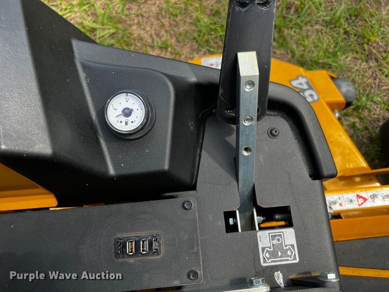 image for item MF9881 2021 Hustler Fasttrak  ZTR lawn mower