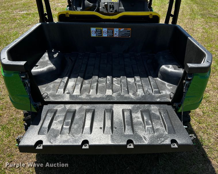 image for item MF9887 2022 John Deere XUV560E  utility vehicle