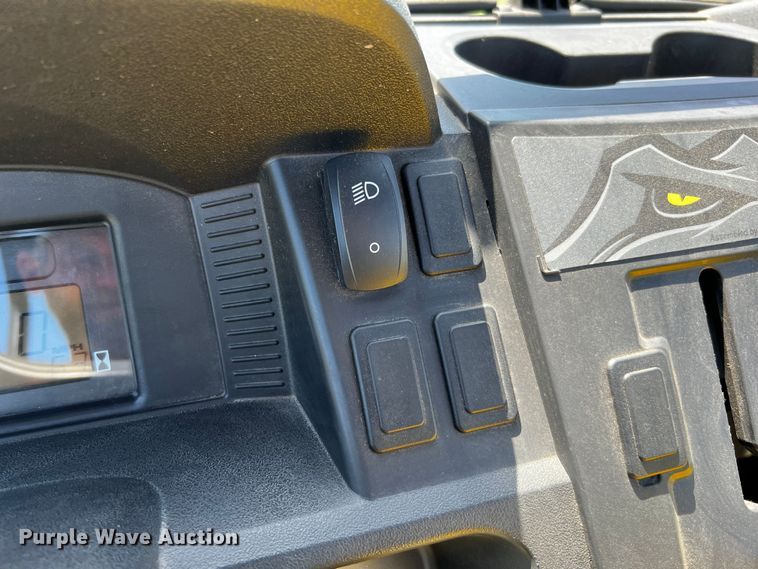 image for item MF9887 2022 John Deere XUV560E  utility vehicle