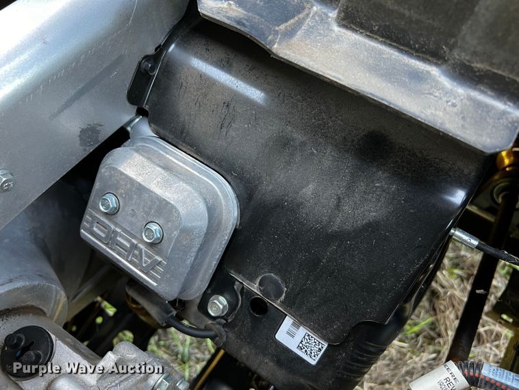 image for item MF9887 2022 John Deere XUV560E  utility vehicle