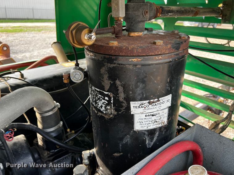 image for item MF9909 Sullivan D185  air compressor