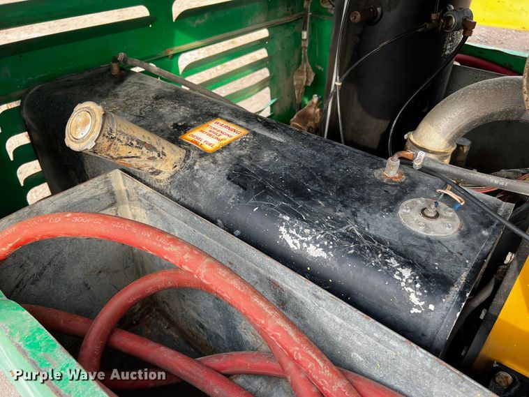 image for item MF9909 Sullivan D185  air compressor