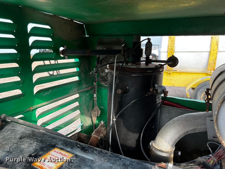 image for item MF9909 Sullivan D185  air compressor