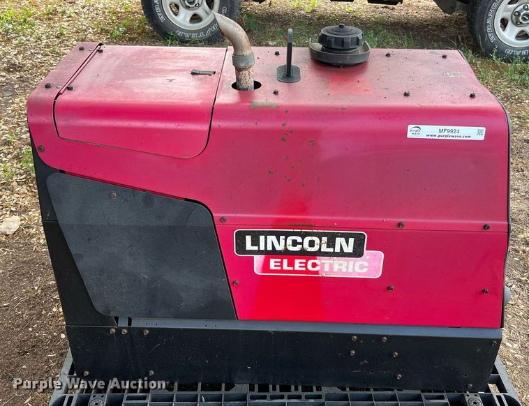 image for item MF9924 Lincoln Electric Ranger 305G  welder/generator