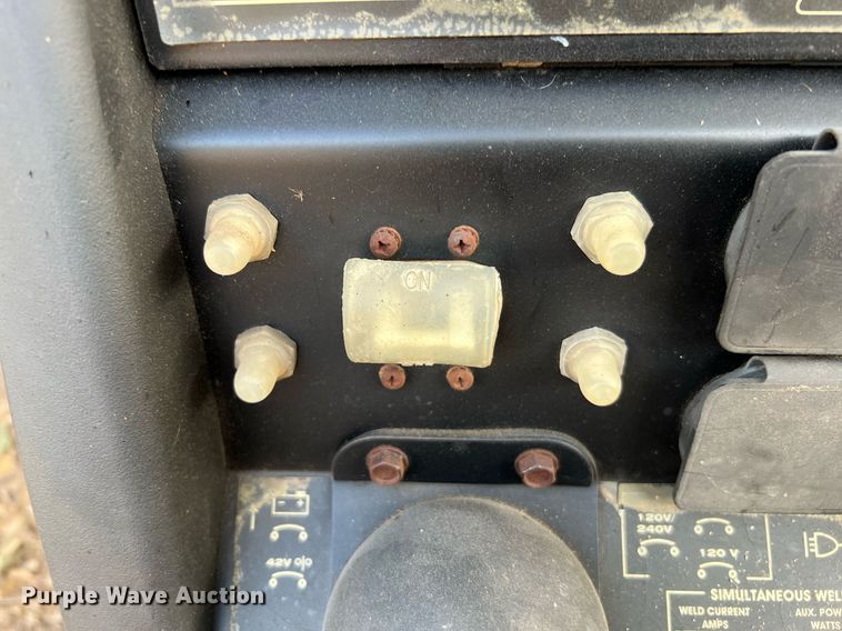 image for item MF9924 Lincoln Electric Ranger 305G  welder/generator