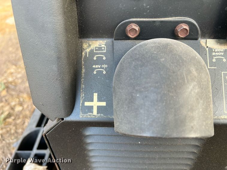 image for item MF9924 Lincoln Electric Ranger 305G  welder/generator