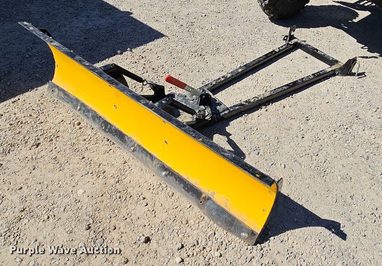 image for item MI9480 2004 Arctic Cat 500  ATV