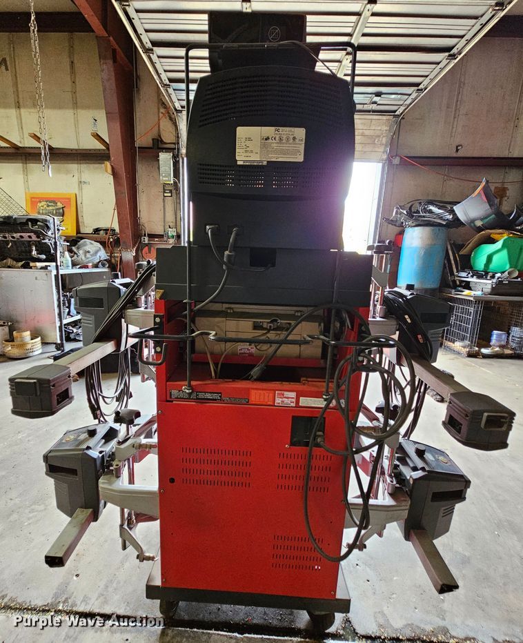 image for item MI9505 Hunter P611  alignment machine