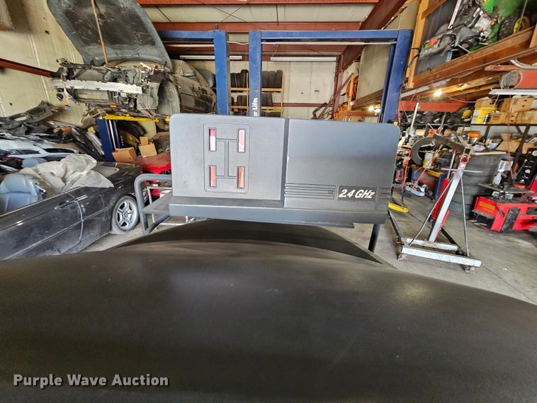 image for item MI9505 Hunter P611  alignment machine