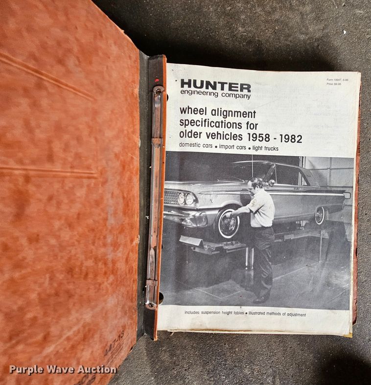 image for item MI9505 Hunter P611  alignment machine