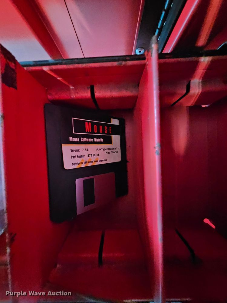 image for item MI9505 Hunter P611  alignment machine