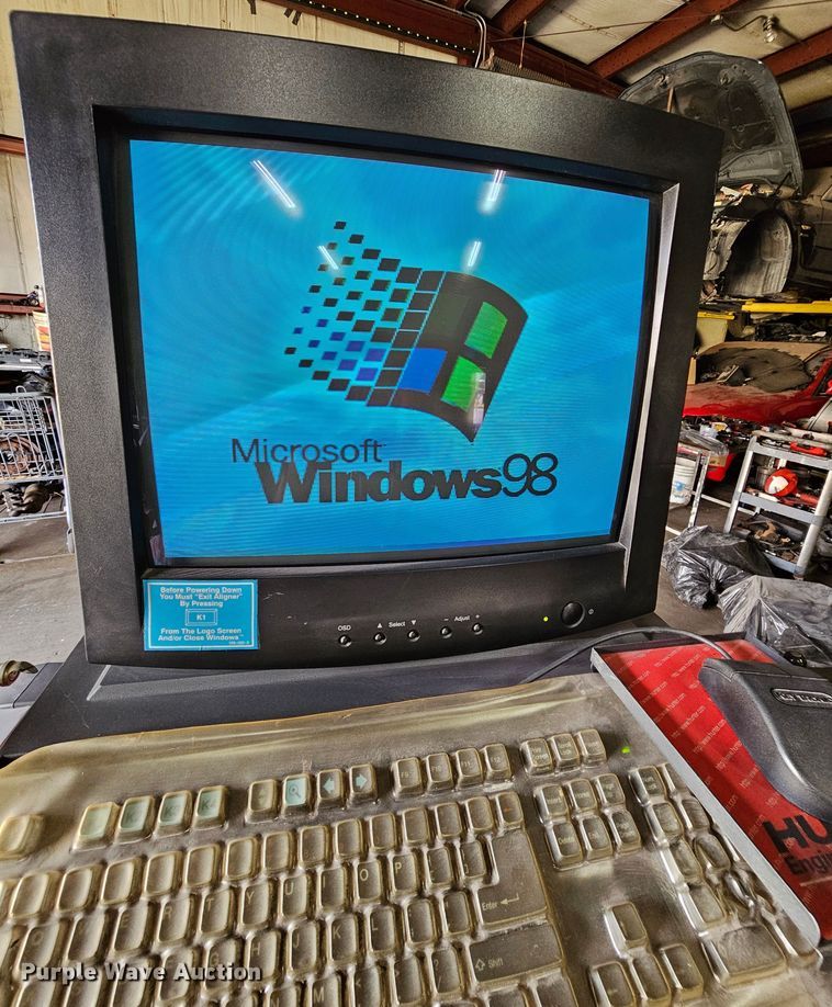 image for item MI9505 Hunter P611  alignment machine