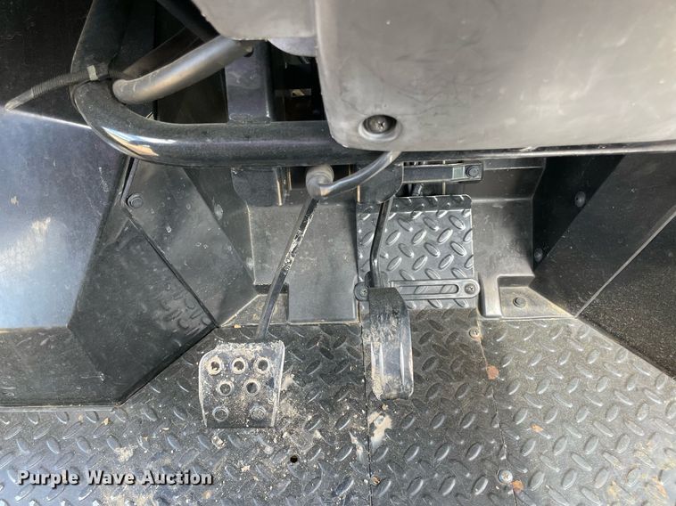 image for item MM9481 2009 Kawasaki Mule 600  utility vehicle
