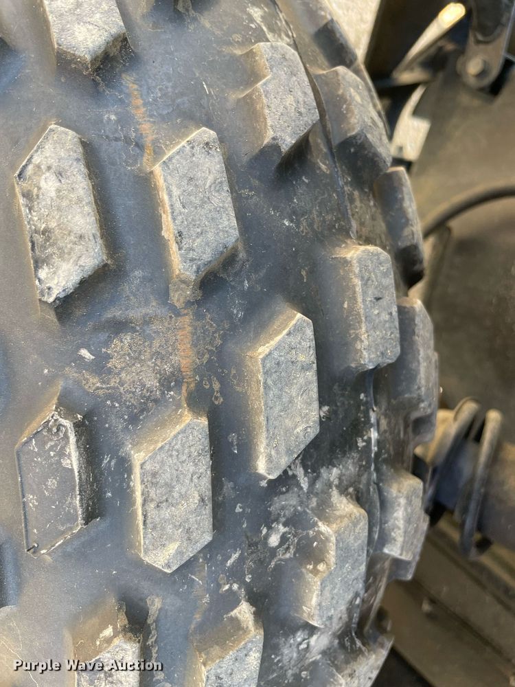 image for item MM9481 2009 Kawasaki Mule 600  utility vehicle