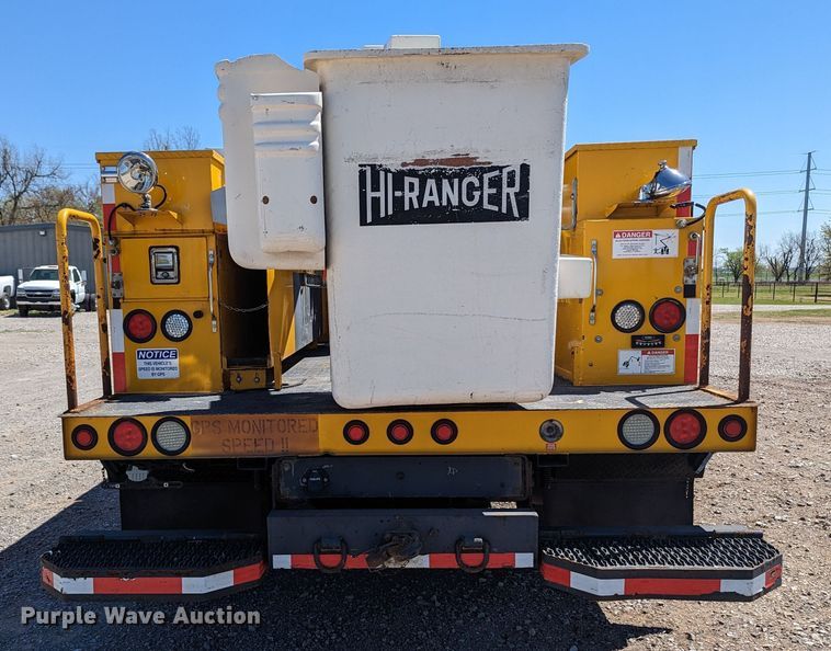 image for item MN9805 2014 Dodge Ram 5500  bucket truck