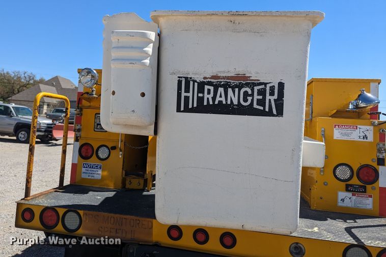 image for item MN9805 2014 Dodge Ram 5500  bucket truck