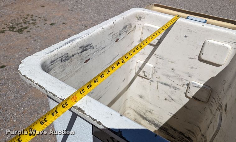 image for item MN9805 2014 Dodge Ram 5500  bucket truck