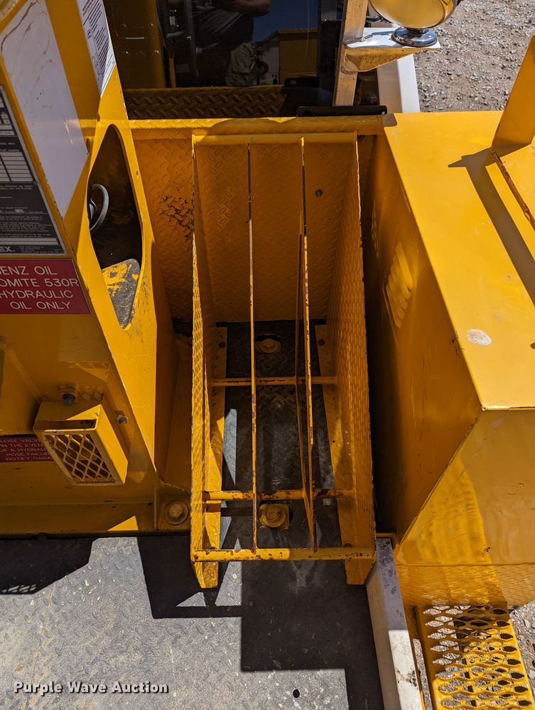 image for item MN9805 2014 Dodge Ram 5500  bucket truck