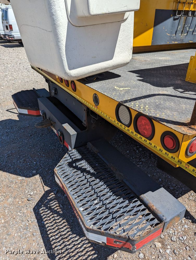 image for item MN9805 2014 Dodge Ram 5500  bucket truck