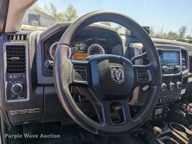 image for item MN9805 2014 Dodge Ram 5500  bucket truck