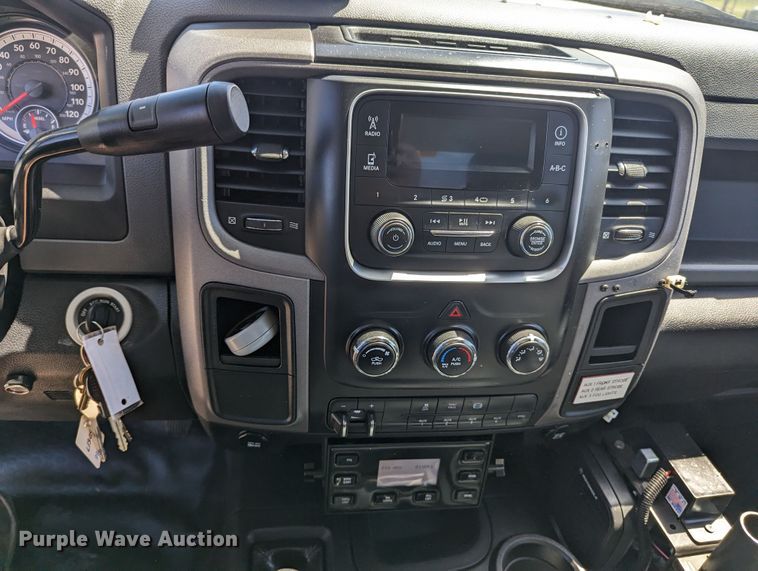 image for item MN9805 2014 Dodge Ram 5500  bucket truck