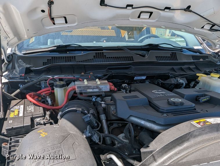 image for item MN9805 2014 Dodge Ram 5500  bucket truck