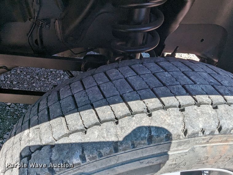 image for item MN9805 2014 Dodge Ram 5500  bucket truck