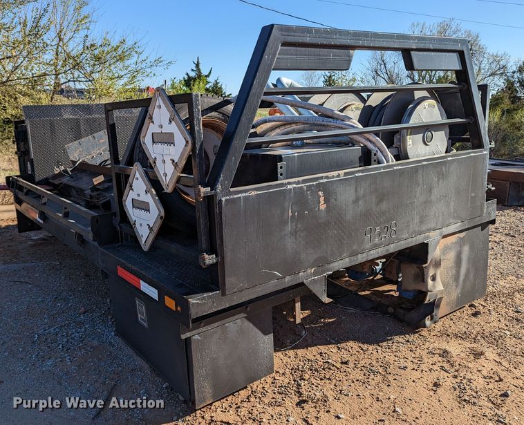 image for item MN9842 Flatbed