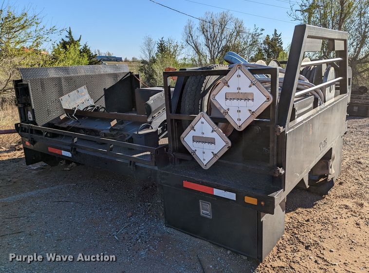 image for item MN9842 Flatbed