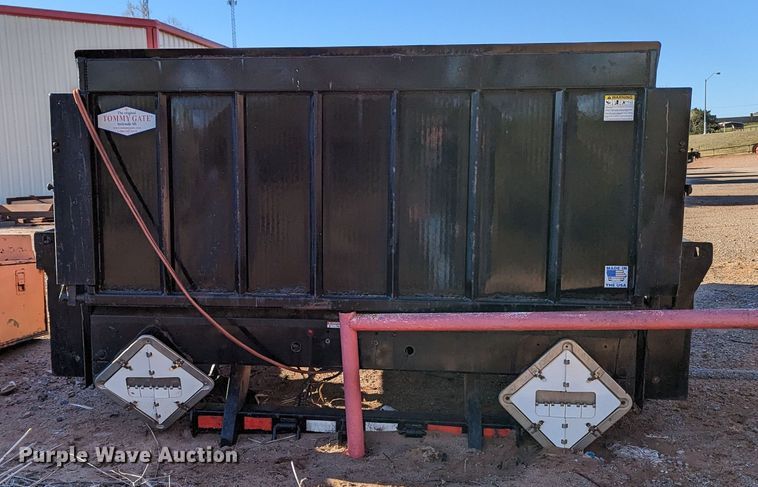 image for item MN9842 Flatbed